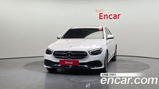 Mercedes-Benz E-Class W213 3