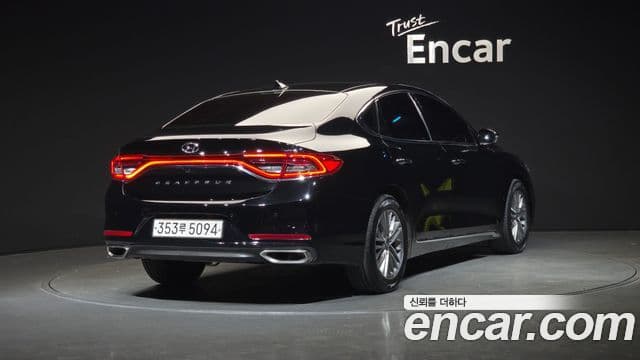 Hyundai Grandeur IG 2