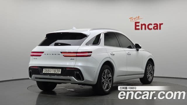 Genesis GV70 2