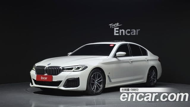 BMW 5 Series (G30)