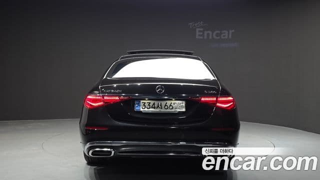 Mercedes-Benz S-Class W223 4