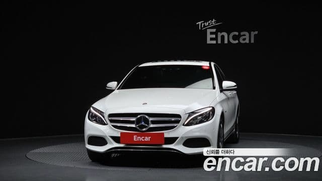 Mercedes-Benz C-Class W205 3