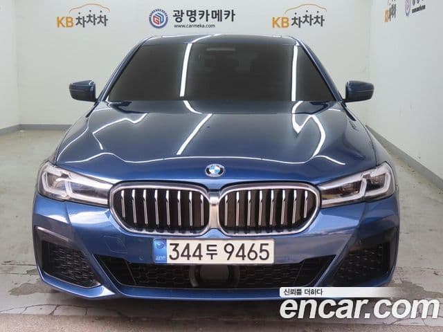 BMW 5 Series (G30)