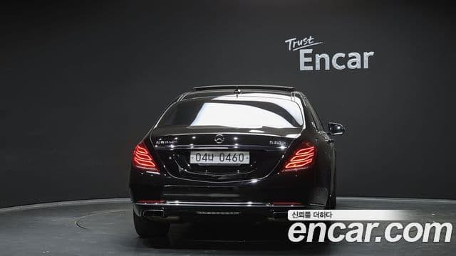 Mercedes-Benz S-Class W222 4