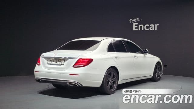 Mercedes-Benz E-Class W213 2