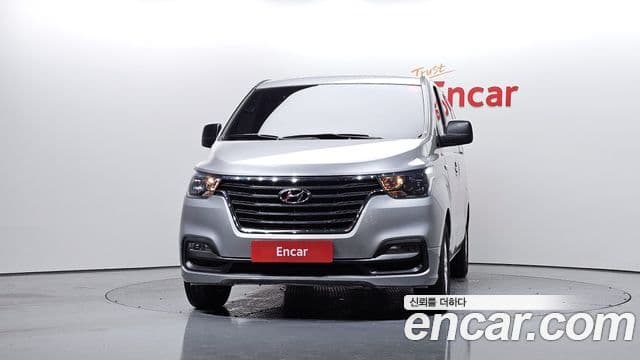 Hyundai The New Grand Starex 3