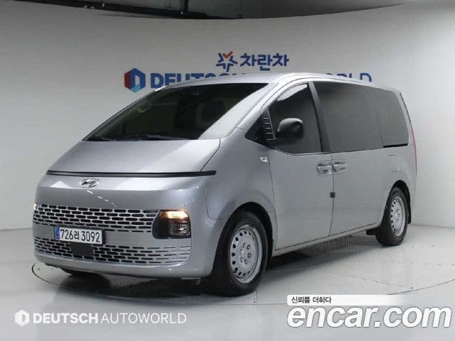 Hyundai Staria