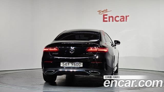 Mercedes-Benz E-Class W213 4