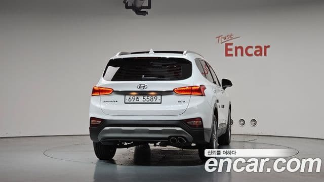 Hyundai Santa Fe TM 4