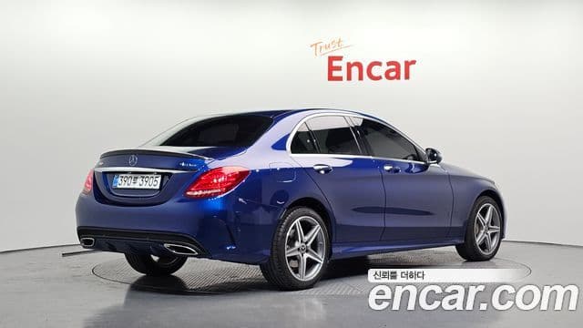 Mercedes-Benz C-Class W205 2