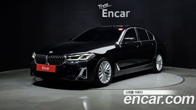 BMW 5 Series (G30)