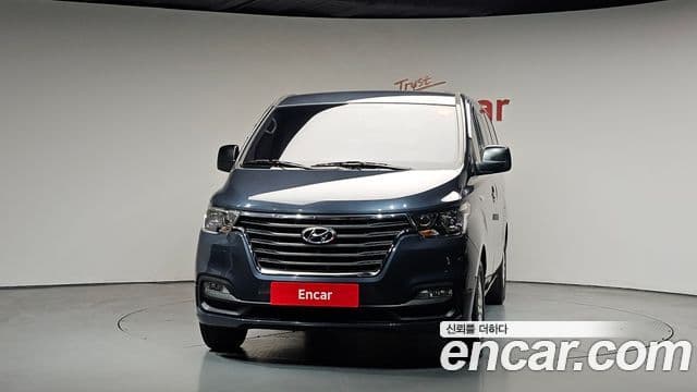 Hyundai The New Grand Starex 3