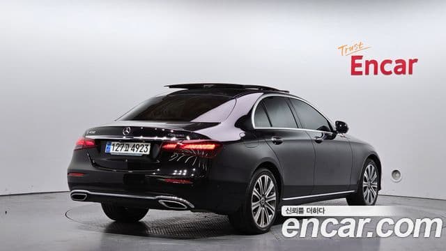 Mercedes-Benz E-Class W213 2