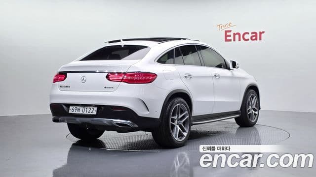 Mercedes-Benz GLE-Class W166 2