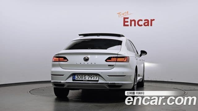 Volkswagen Arteon 4