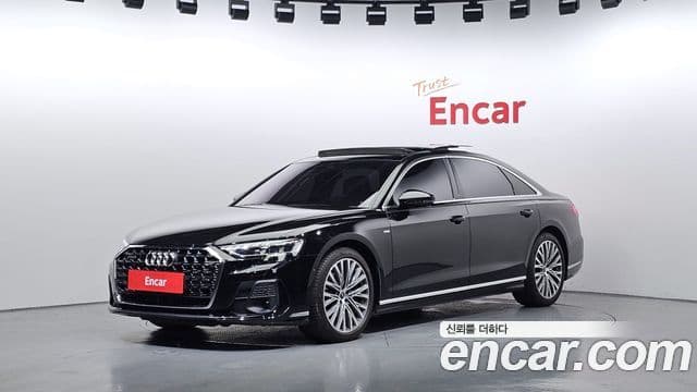 Audi A8 (D5)