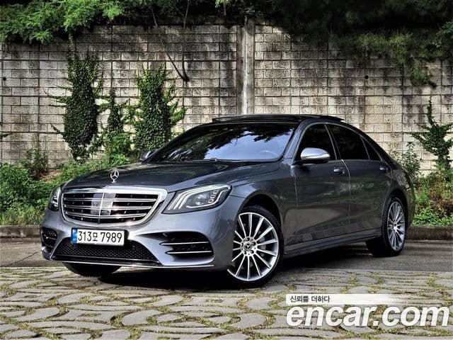 Mercedes-Benz S-Class W222
