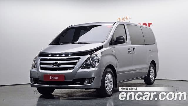 Hyundai Grand Starex 1