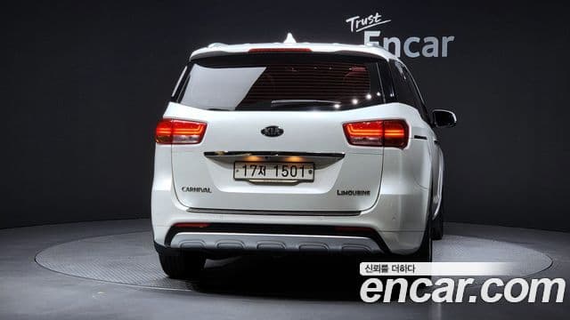 Kia All New Carnival 4