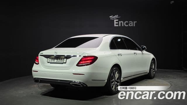 Mercedes-Benz E-Class W213 2