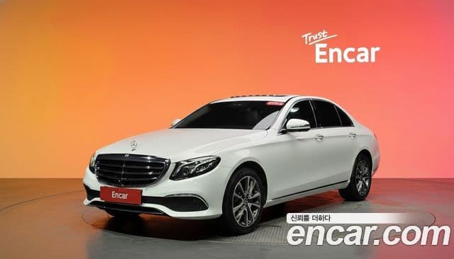 Mercedes-Benz E-Class W213 1
