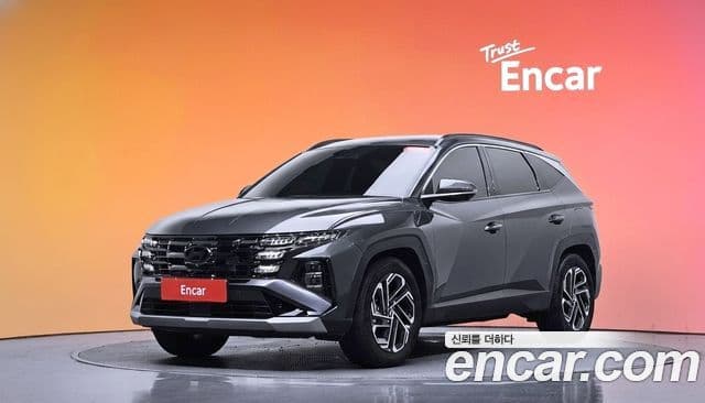 Hyundai The New Tucson Hybrid (NX4)