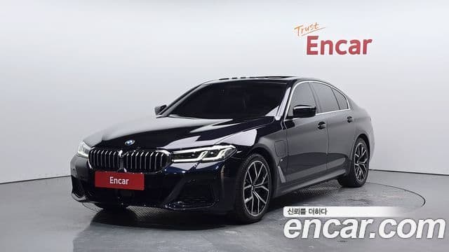 BMW 5 Series (G30)