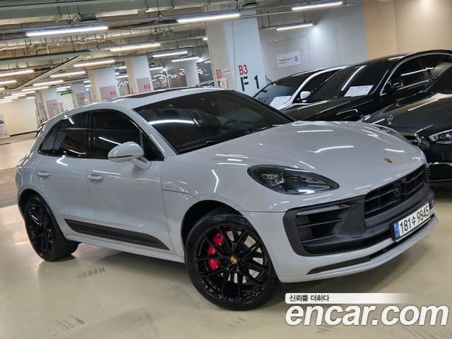 Porsche Macan 1