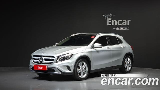 Mercedes-Benz GLA-Class X156