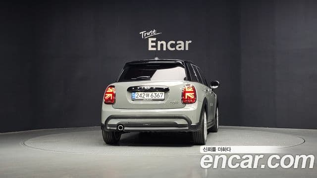 MINI Cooper 4