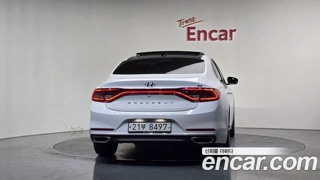 Hyundai Grandeur IG 4