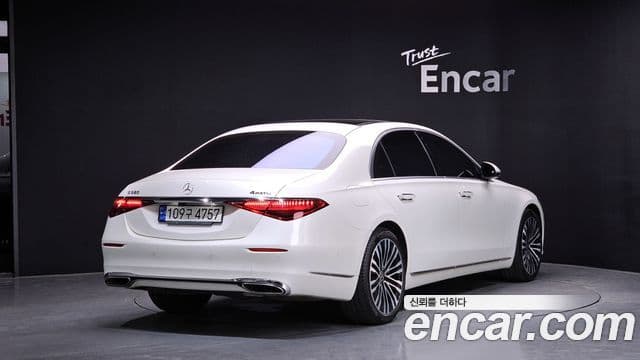 Mercedes-Benz S-Class W223 2