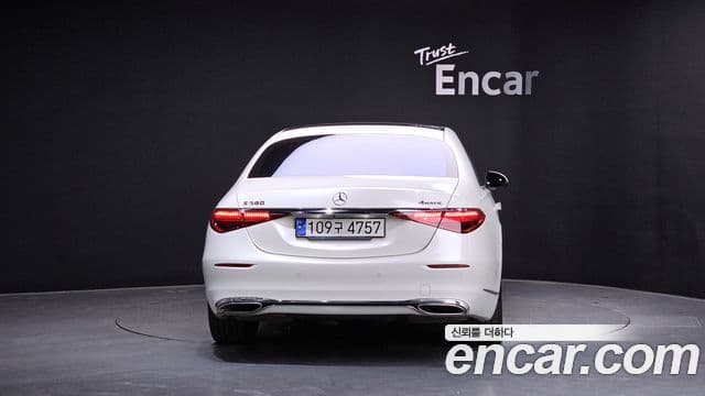 Mercedes-Benz S-Class W223 4