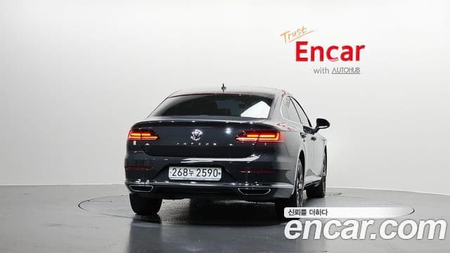 Volkswagen Arteon 4