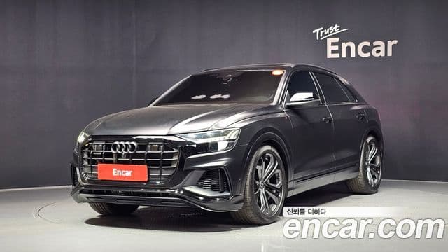 Audi Q8 (4M)