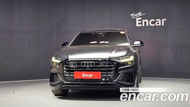 Audi Q8 (4M) 3