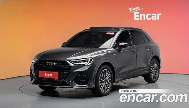 Audi Q3 (F3)