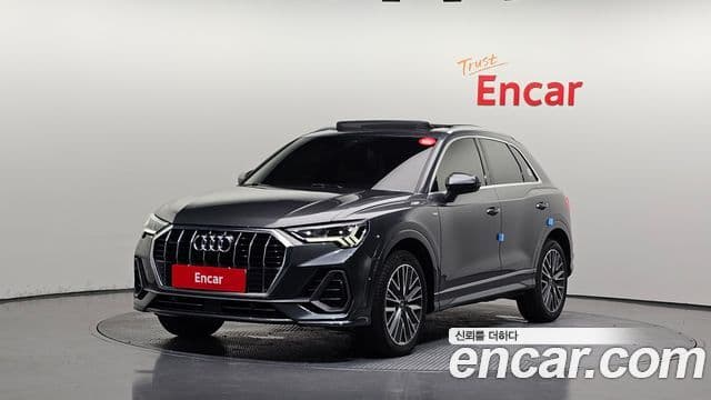 Audi Q3 (F3)
