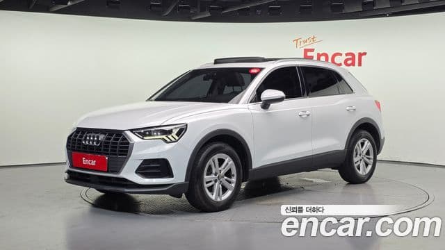 Audi Q3 (F3)
