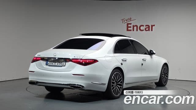 Mercedes-Benz S-Class W223 2