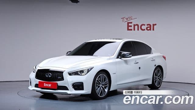 Infiniti Q50 1