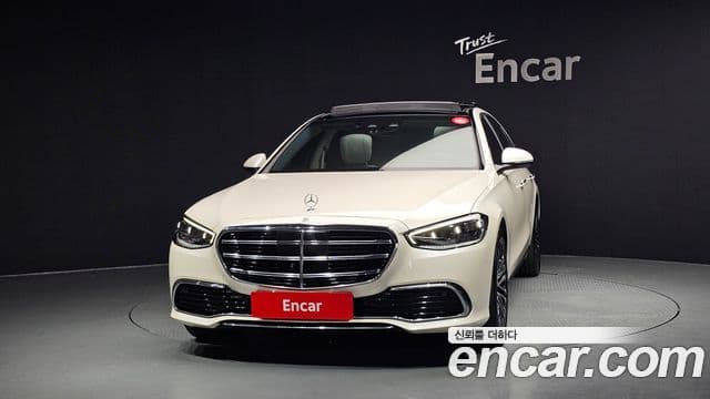 Mercedes-Benz S-Class W223 3