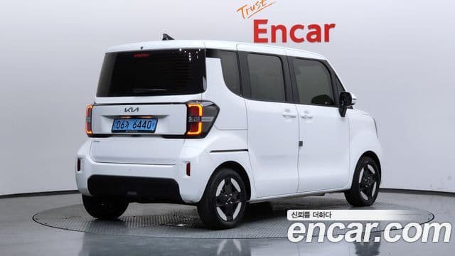 Kia The New Kia Ray EV 2