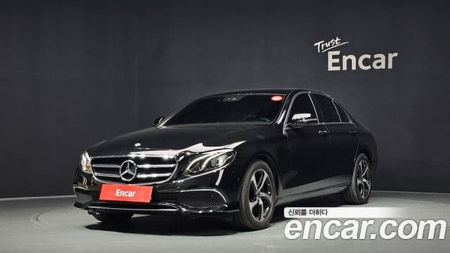 Mercedes-Benz E-Class W213 1