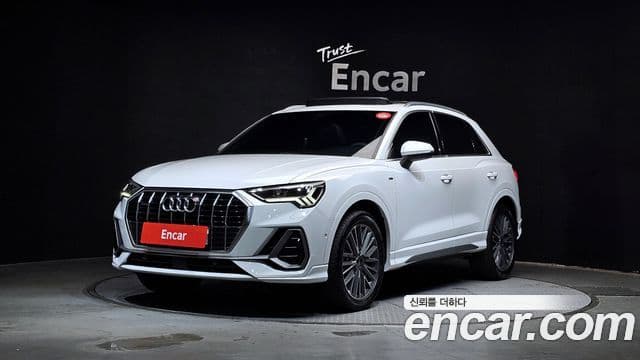 Audi Q3 (F3)