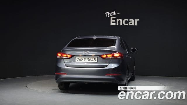 Hyundai Avante AD 4