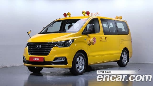Hyundai The New Grand Starex