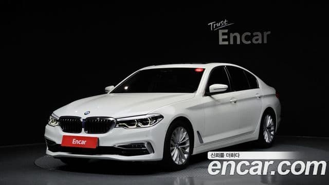 BMW 5 Series (G30)