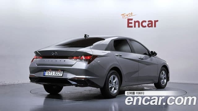 Hyundai Avante (CN7) 2