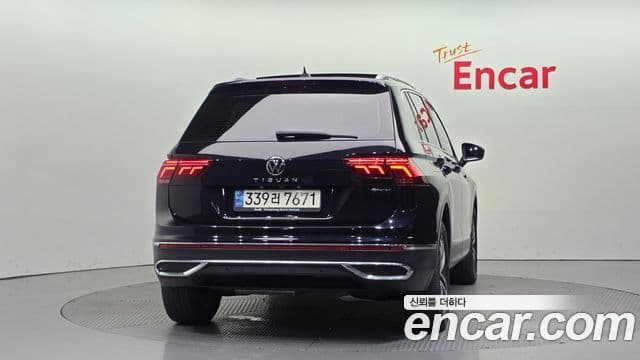 Volkswagen Tiguan 2nd Gen 4